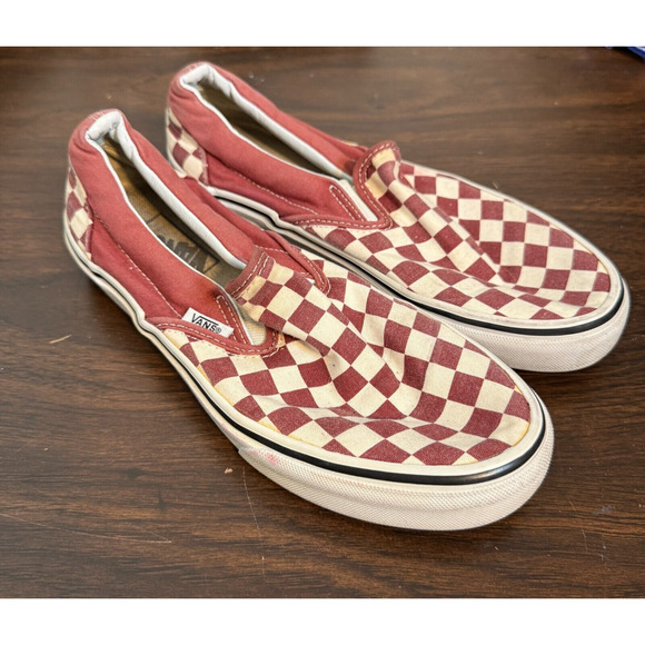 Vans Shoes White Burgundy Checkboard Slip On Sneaker US Womens 7 - Picture 1 of 7
